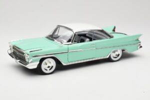 DeSoto Adventurer Zaļš American Mint 1:18 92738 Metāls