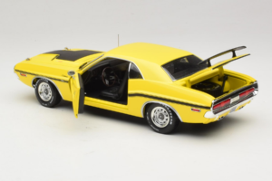 Dodge Challenger R/T NCIS TV Series Car Greenlight 1:18 12845 Metāls — attēls 5 no 8