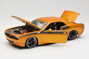 Dodge Challenger Concept Zeltains Maisto 1:18 31320 Metāls — attēls 2 no 8