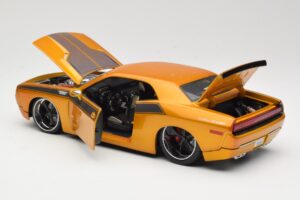 Dodge Challenger Concept Zeltains Maisto 1:18 31320 Metāls — attēls 5 no 8