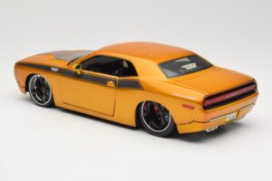 Dodge Challenger Concept Zeltains Maisto 1:18 31320 Metāls — attēls 7 no 8