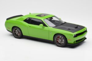 Dodge Challenger SRT Hellcat Zaļš GT Spirit 1:18 GT168 Sveķi — attēls 4 no 6