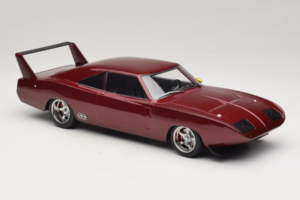 Dodge Charger Daytona Fast & Furious Dom's Car GreenLight 1:18 19003 Metāls — attēls 4 no 6