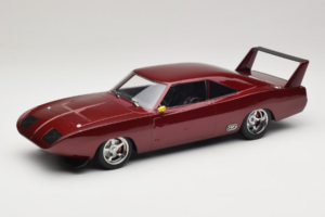 Dodge Charger Daytona Fast & Furious Dom's Car GreenLight 1:18 19003 Metāls