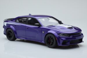 Dodge Charger Super Bee Violets GT Spirit 1:18 GT895 Sveķi — attēls 4 no 6