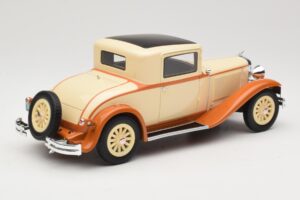 Dodge Eight DG Coupe Bēšs BoS Models 1:18 BOS289 Sveķi — attēls 2 no 6