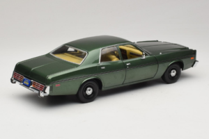 Dodge Monaco Zaļš Hunter GreenLight 1:18 19045 Metāls — attēls 3 no 8