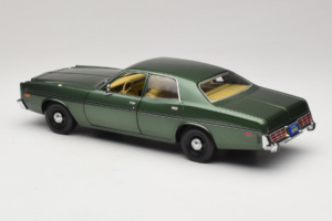 Dodge Monaco Zaļš Hunter GreenLight 1:18 19045 Metāls — attēls 7 no 8