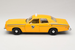 Dodge Monaco Taxi Rocky III GreenLight 1:18 19111 Metāls — attēls 4 no 8