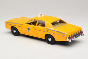 Dodge Monaco Taxi Rocky III GreenLight 1:18 19111 Metāls — attēls 7 no 8