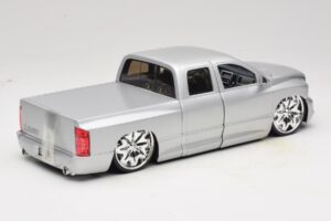 Dodge Ram Tuned Sudrabs Jada 1:18 63162-SM Metāls — attēls 3 no 8