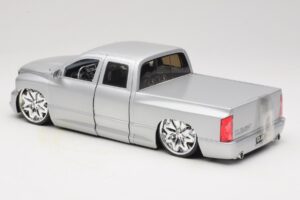 Dodge Ram Tuned Sudrabs Jada 1:18 63162-SM Metāls — attēls 7 no 8