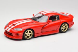 Dodge Viper GTS Sarkans Bburago 1:18 3075 Metāls