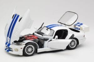 Dodge Viper GTS-R GT2 Balts 1997 Maisto 1:18 50316 Metāls — attēls 2 no 8