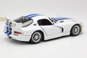Dodge Viper GTS-R GT2 Balts 1997 Maisto 1:18 50316 Metāls — attēls 3 no 8