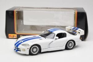 Dodge Viper GTS-R GT2 Balts 1997 Maisto 1:18 50316 Metāls — attēls 8 no 8