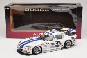 Dodge Viper GTS-R #94 Viper Team Oreca O. Beretta / T. Archer / D. Dupuy 24 Hours of Daytona 1997 AUTOart 1:18 89723 Metāls — attēls 8 no 8