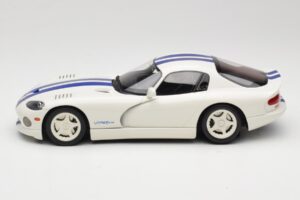 Dodge Viper GTS Stone White GT Spirit 1:18 GT940 Sveķi — attēls 3 no 6