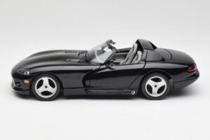 Dodge Viper RT/10 Melns Bburago 1:18 3065 Metāls — attēls 4 no 8