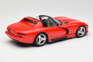 Dodge Viper RT/10 Sarkans Bburago 1:18 3025-M1 Metāls — attēls 3 no 8