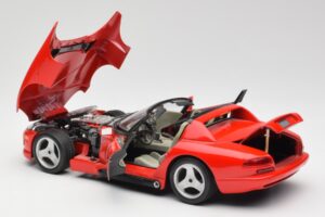 Dodge Viper RT/10 Sarkans Bburago 1:18 3025-M1 Metāls — attēls 5 no 8