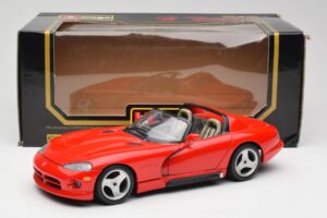 Dodge Viper RT/10 Sarkans Bburago 1:18 3025-M1 Metāls — attēls 8 no 8