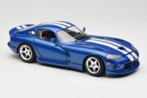 Dodge Viper GTS SR II Zils ar Baltām Svītrām Bburago 1:18 3330 Metāls — attēls 6 no 8