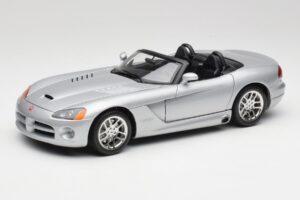Dodge Viper SRT-10 Bright Sudrabs Bburago 1:18 34908 Metāls