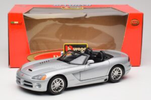 Dodge Viper SRT-10 Bright Sudrabs Bburago 1:18 34908 Metāls — attēls 8 no 8