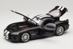 Dodge Viper SRT-10 Coupe Melns AUTOart 1:18 71712 Metāls — attēls 2 no 8