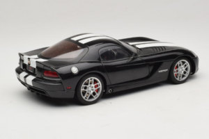 Dodge Viper SRT-10 Coupe Melns AUTOart 1:18 71712 Metāls — attēls 3 no 8