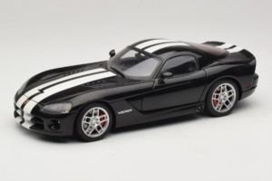 Dodge Viper SRT-10 Coupe Melns AUTOart 1:18 71712 Metāls