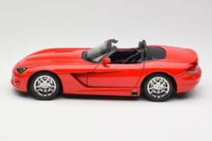 Dodge Viper SRT-10 Sarkans Bburago 1:18 3325 Metāls — attēls 4 no 8