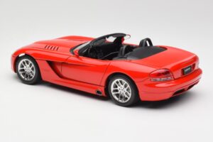 Dodge Viper SRT-10 Sarkans Bburago 1:18 3325 Metāls — attēls 7 no 8