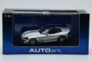 Dodge Viper SRT-10 Sudrabs AUTOart 1:43 51703 Metāls — attēls 4 no 4