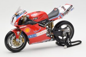 Ducati 998R WSB #1 T. Bayliss Ducati Infostrada 2002 Minichamps 1:12 122021201 Metāls — attēls 2 no 6