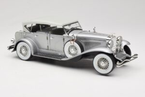 Duesenberg SJ Sudrabs GreenLight 1:18 13525 Metāls — attēls 6 no 8