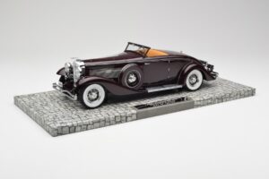 Duesenberg SJN Convertible Coupe Bordo Minichamps 1:18 107150331 Metāls