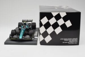 Aston Martin AMR22 Aramco #5 S. Vettel Abu Dhabi GP 2022 Last Race Collector's Edition Minichamps 1:18 117222205 Sveķi — attēls 6 no 7