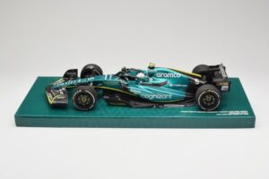 Aston Martin AMR22 #5 S. Vettel Last Race Abu Dhabi GP 2022 Minichamps 1:18 147222205 Sveķi