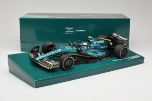 Aston Martin AMR22 #5 S. Vettel Last Race Abu Dhabi GP 2022 Minichamps 1:18 147222205 Sveķi — attēls 7 no 7