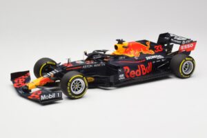 Aston Martin Red Bull Racing RB16 #33 M. Verstappen Abu Dhabi GP Winner 2020 Minichamps 1:18 110201733 Metāls