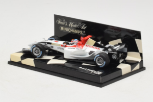BAR 006 Honda #10 T. Sato BAR Honda F1 Team 2004 Minichamps 1:43 400040010 Metāls — attēls 3 no 5