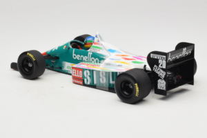 Benetton B186 #20 G. Berger F1 1986 Minichamps 1:18 80439418130 Metāls — attēls 5 no 6