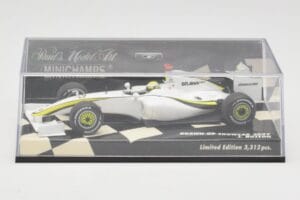 Brawn GP Mercedes BGP001 #22 J. Button Showcar 2009 Minichamps 1:43 400090092 Metāls — attēls 5 no 5