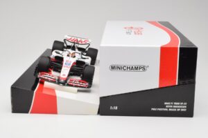 Haas VF-22 #20 K. Magnussen Pole Position Brazil GP 2022 Minichamps 1:18 147222120 Metāls — attēls 6 no 7