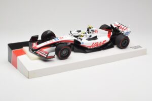 Haas VF-22 #47 M. Schumacher Bahrain GP 2022 Minichamps 1:18 147220147 Metāls — attēls 2 no 7