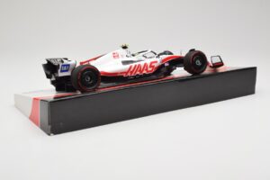 Haas VF-22 #47 M. Schumacher Bahrain GP 2022 Minichamps 1:18 147220147 Metāls — attēls 3 no 7