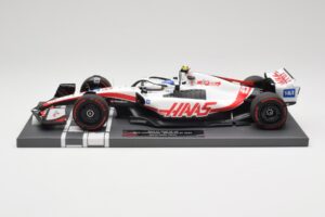 Haas VF-22 #47 M. Schumacher Brazilian GP 2022 Minichamps 1:18 117222147 Sveķi