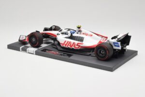 Haas VF-22 #47 M. Schumacher Brazilian GP 2022 Minichamps 1:18 117222147 Sveķi — attēls 5 no 7
